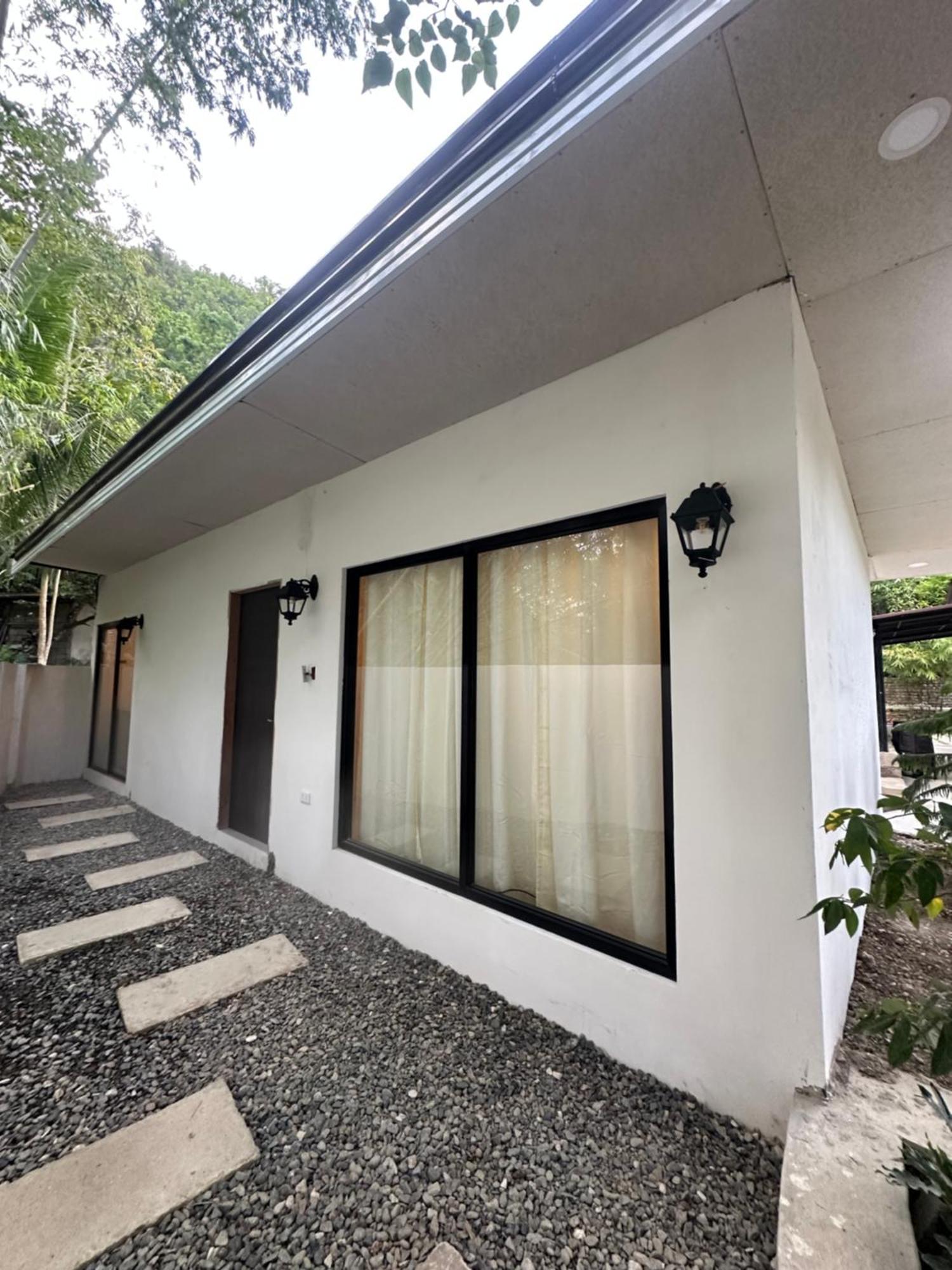 Villa Del Sol 1 Barkada Rooms Carcar Bagian luar foto